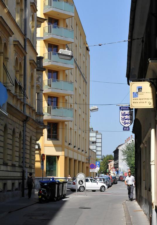 Spacious Central Studio Nika 2 Tour As Liubliana Exterior foto